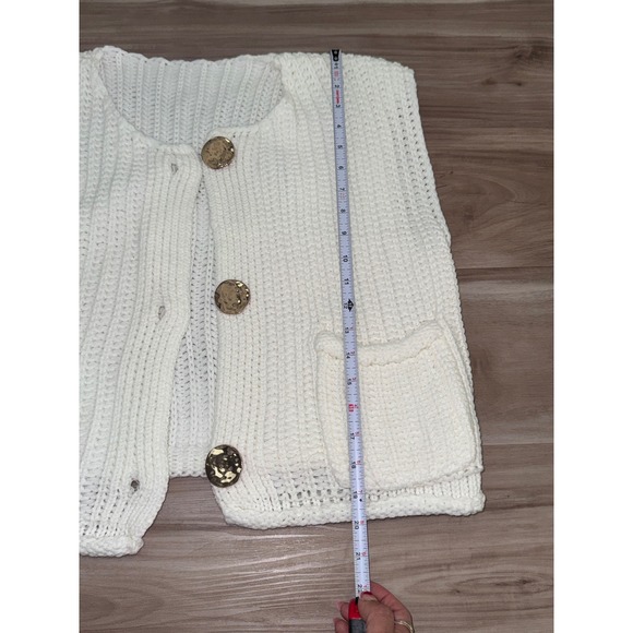 White Chunky Knit Sweater Vest Gold Hammered Buttons XL Sleeveless Cardigan a3 - Picture 4 of 5